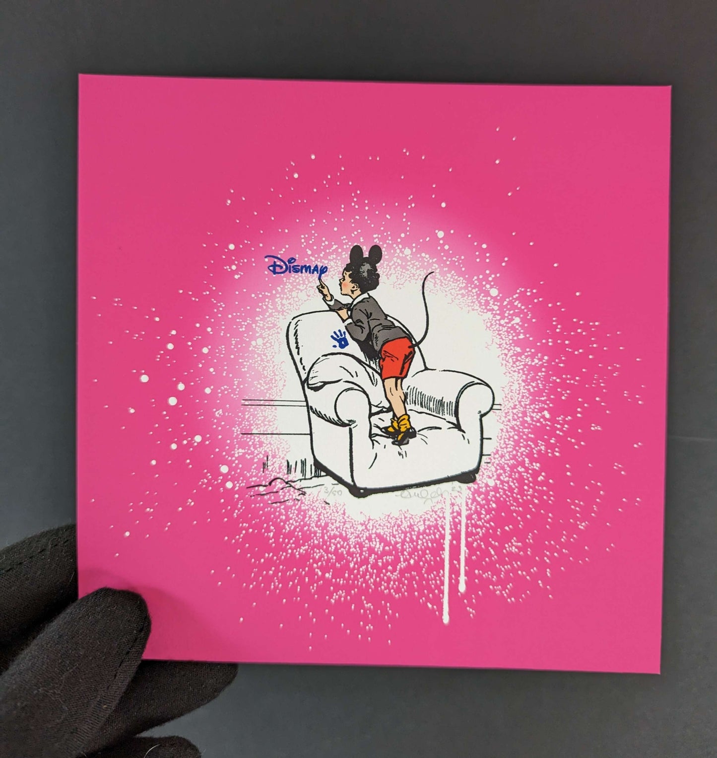 CEAL WARNANTS DISMAY SOFA AND GRAFFITI 