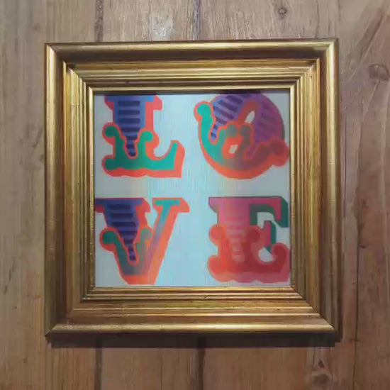 video showing the movement of the ben eine lenticular